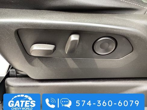 Used 2021 Chevrolet Tahoe Z71 w/ Z71 Signature Package AWD/4WD image 20