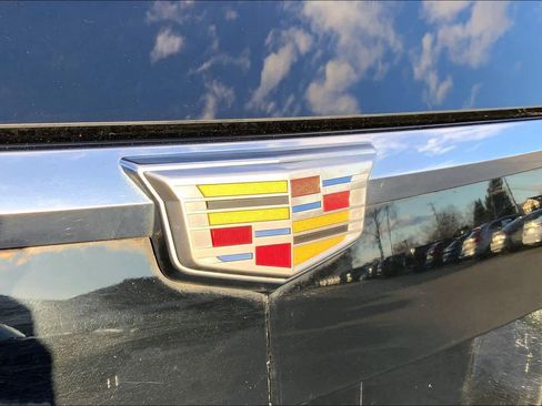 Used 2017 Cadillac Escalade ESV Premium Luxury image 32