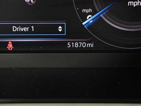 Used 2020 Volkswagen Tiguan SEL AWD/4WD image 25