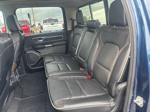 Used 2022 RAM 1500 Laramie AWD/4WD image 18