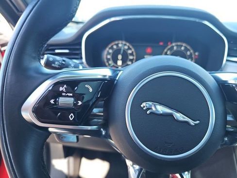 Used 2024 Jaguar F-PACE R-Dynamic S image 37