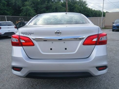 Used 2019 Nissan Sentra S FWD image 6