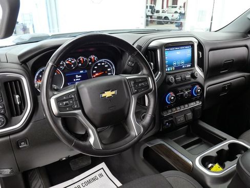 Used 2021 Chevrolet Silverado 2500 LT w/ Convenience Package AWD/4WD image 12