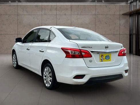 Used 2017 Nissan Sentra SV FWD image 9