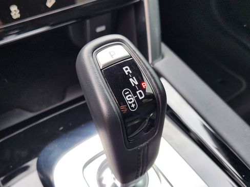 Certified 2023 Land Rover Discovery Sport SE image 23