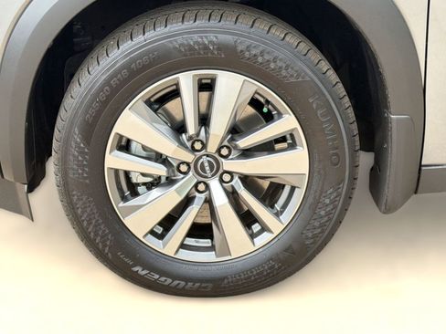 New 2026 Nissan Pathfinder SL FWD image 12