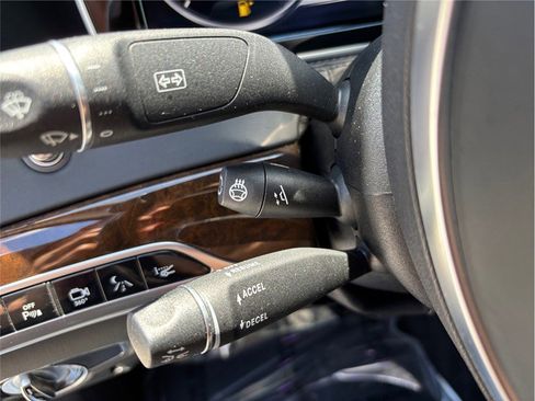 Used 2016 Mercedes-Benz Maybach S 600 image 22