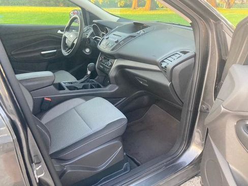 Used 2017 Ford Escape SE AWD/4WD image 34