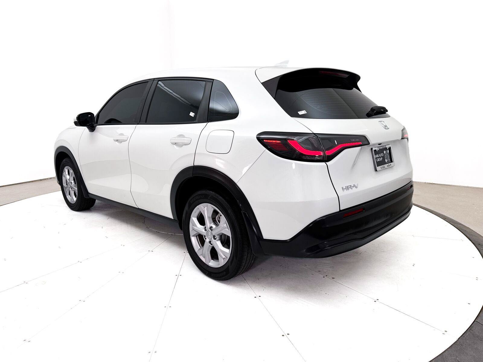 Used 2023 Honda HR-V LX image 14