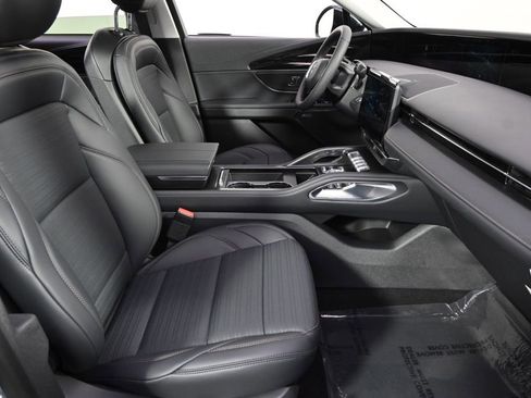 New 2026 Lincoln Nautilus Reserve AWD/4WD image 16
