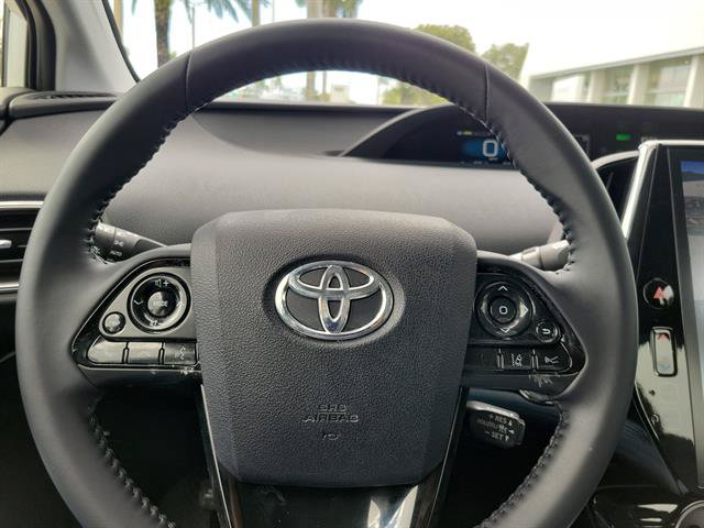 Used 2021 Toyota Prius Prime XLE w/ Carpet Mat Package (TMS) FWD image 33