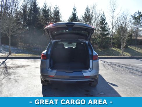 Used 2023 Chevrolet Blazer Premier image 25