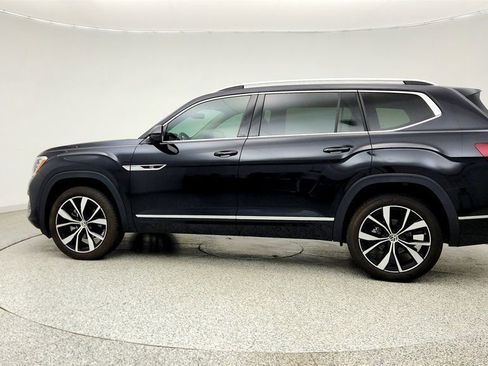 Used 2024 Volkswagen Atlas SEL Premium R-Line AWD/4WD image 8