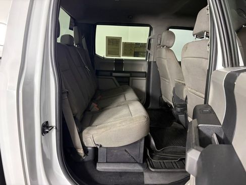 Certified 2019 Ford F250 XLT w/ Snow Plow Prep Package image 32