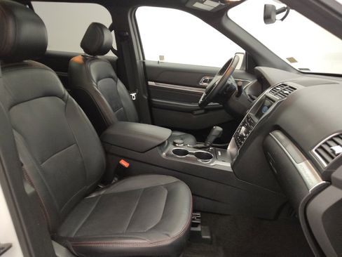 Used 2017 Ford Explorer Sport w/ Equipment Group 401A image 21