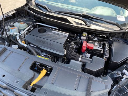 Used 2023 Nissan Rogue SV image 24