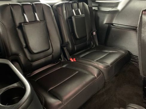 Used 2018 Ford Explorer Sport w/ Equipment Group 401A AWD/4WD image 9