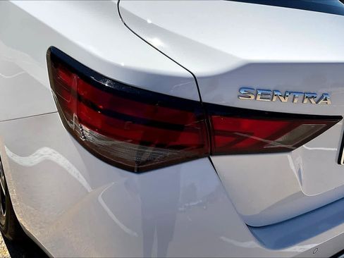 Used 2025 Nissan Sentra SV image 31