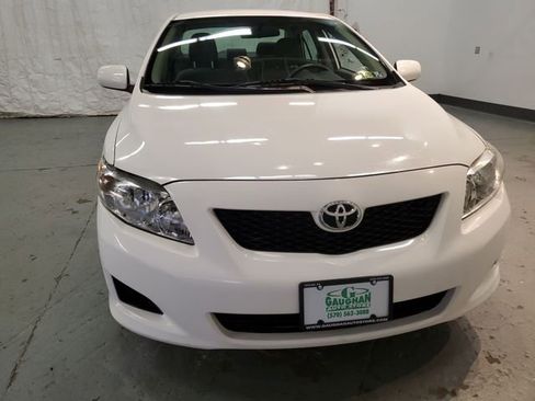 Used 2010 Toyota Corolla LE image 9