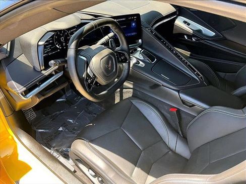 Used 2025 Chevrolet Corvette Stingray Convertible w/ 1LT RWD image 12
