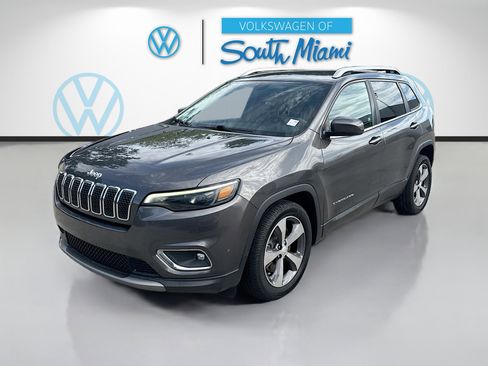 Used 2019 Jeep Cherokee Limited FWD image 3