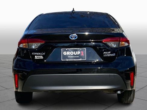 Used 2024 Toyota Corolla XLE image 5