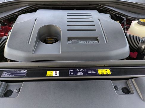 New 2025 Land Rover Range Rover Sport SE image 18