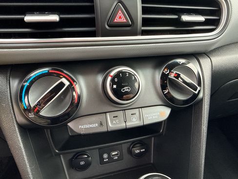 Used 2020 Hyundai Kona SE FWD image 17