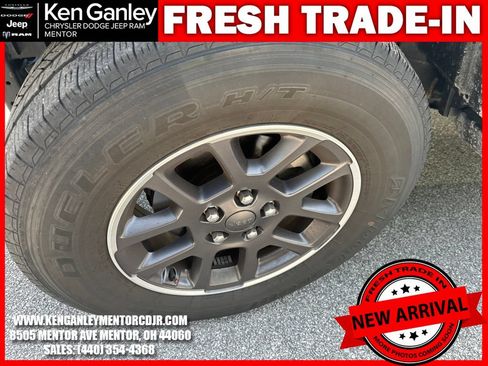 Used 2020 Jeep Gladiator Overland AWD/4WD image 7
