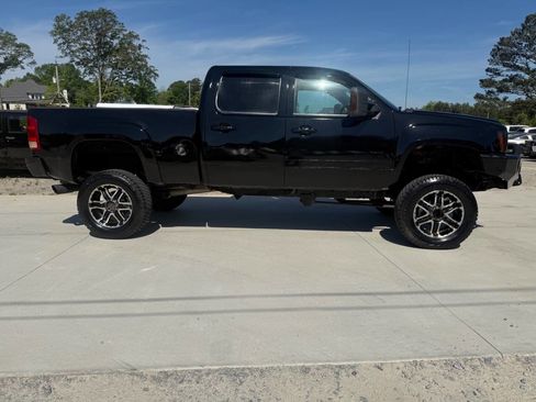 Used 2009 GMC Sierra 2500 SLE AWD/4WD image 4