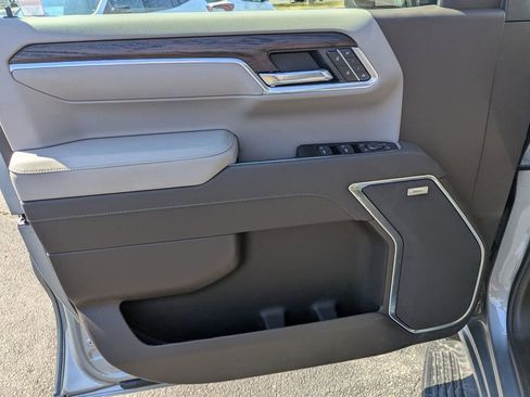 New 2026 GMC Sierra 1500 SLT w/ SLT Premium Plus Package image 14