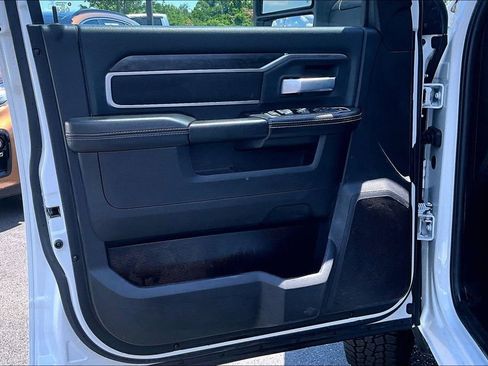 Used 2024 RAM 3500 SLT w/ Quick Order Package 2YG SLT AWD/4WD image 22