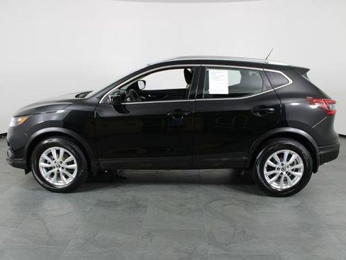 Certified 2020 Nissan Rogue Sport SV FWD image 14