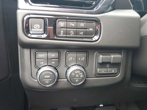 New 2026 GMC Yukon AT4 w/ Premium Trailering Package AWD/4WD image 25