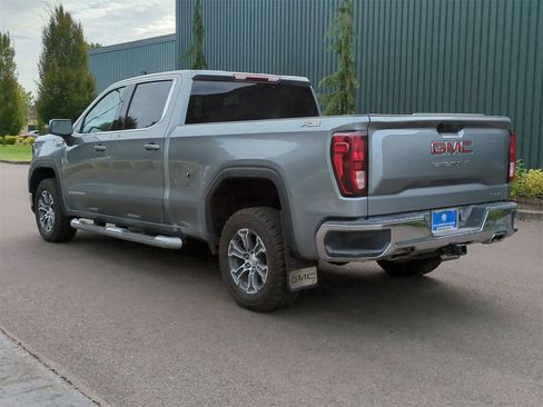 Used 2023 GMC Sierra 1500 SLE w/ X31 Off-Road Package image 4
