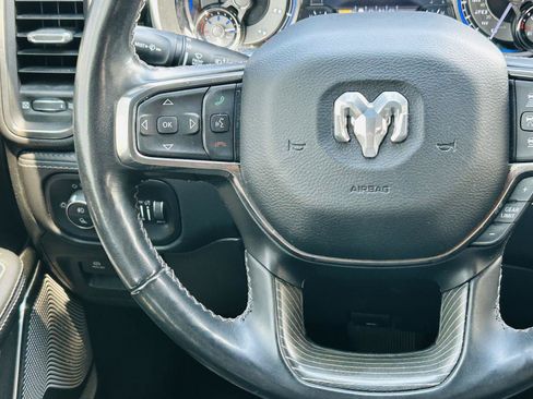 Used 2020 RAM 1500 Limited w/ Black Appearance Package AWD/4WD image 20