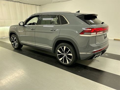 Used 2024 Volkswagen Atlas Cross Sport SEL Premium R-Line image 9