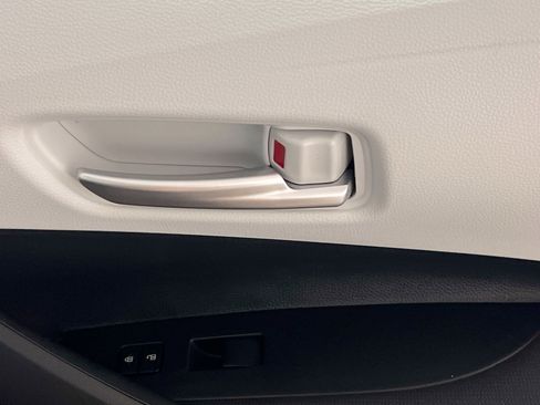 New 2026 Toyota Corolla SE image 32