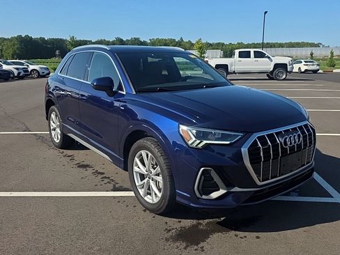Used 2021 Audi Q3 2.0T Premium Plus w/ Premium Plus Package AWD/4WD image 3