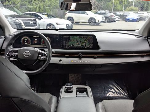 Used 2023 Nissan Ariya FWD image 23