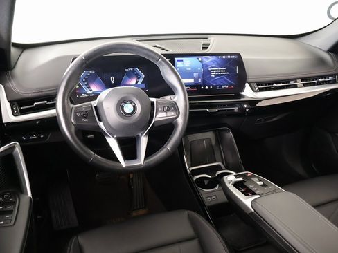 Used 2025 BMW X1 xDrive28i image 2