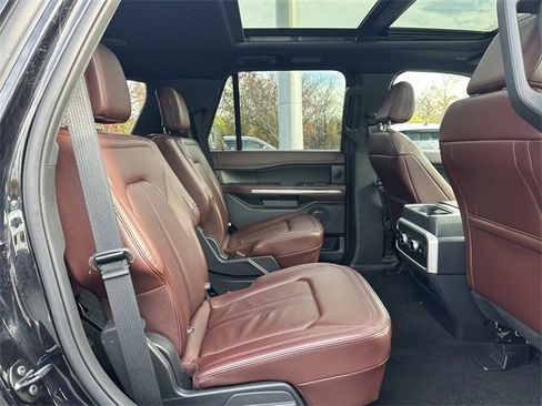 Certified 2022 Ford Expedition Limited image 37
