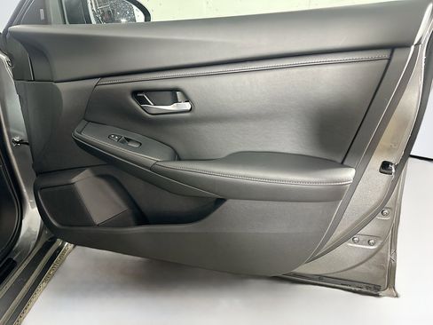Used 2025 Nissan Sentra SV w/ All-Weather Package FWD image 29