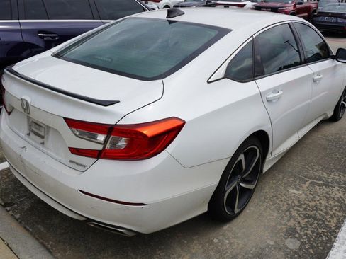 Used 2021 Honda Accord Sport image 5