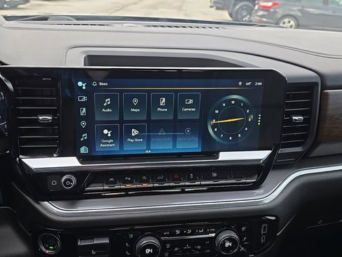 Used 2024 Chevrolet Silverado 1500 High Country image 16