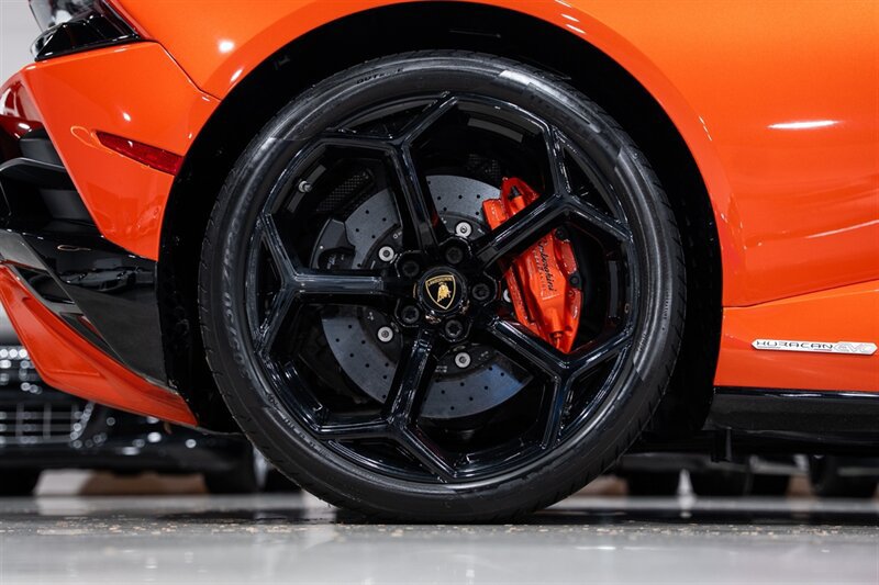 Used 2020 Lamborghini Huracan EVO AWD/4WD image 43