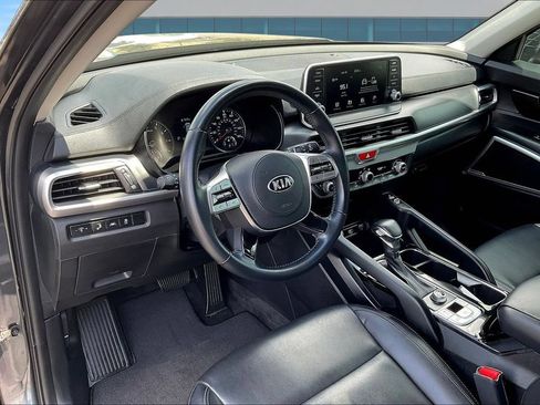 Used 2020 Kia Telluride S w/ S 8 Passenger Seating Package FWD image 17