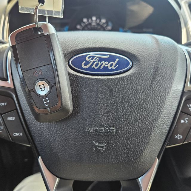 Used 2024 Ford Edge SEL AWD/4WD image 36
