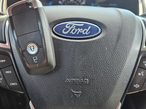 Used 2024 Ford Edge SEL AWD/4WD image 36
