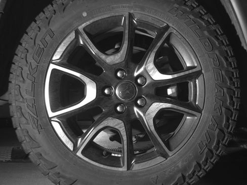 Used 2025 Jeep Compass Trailhawk AWD/4WD image 15